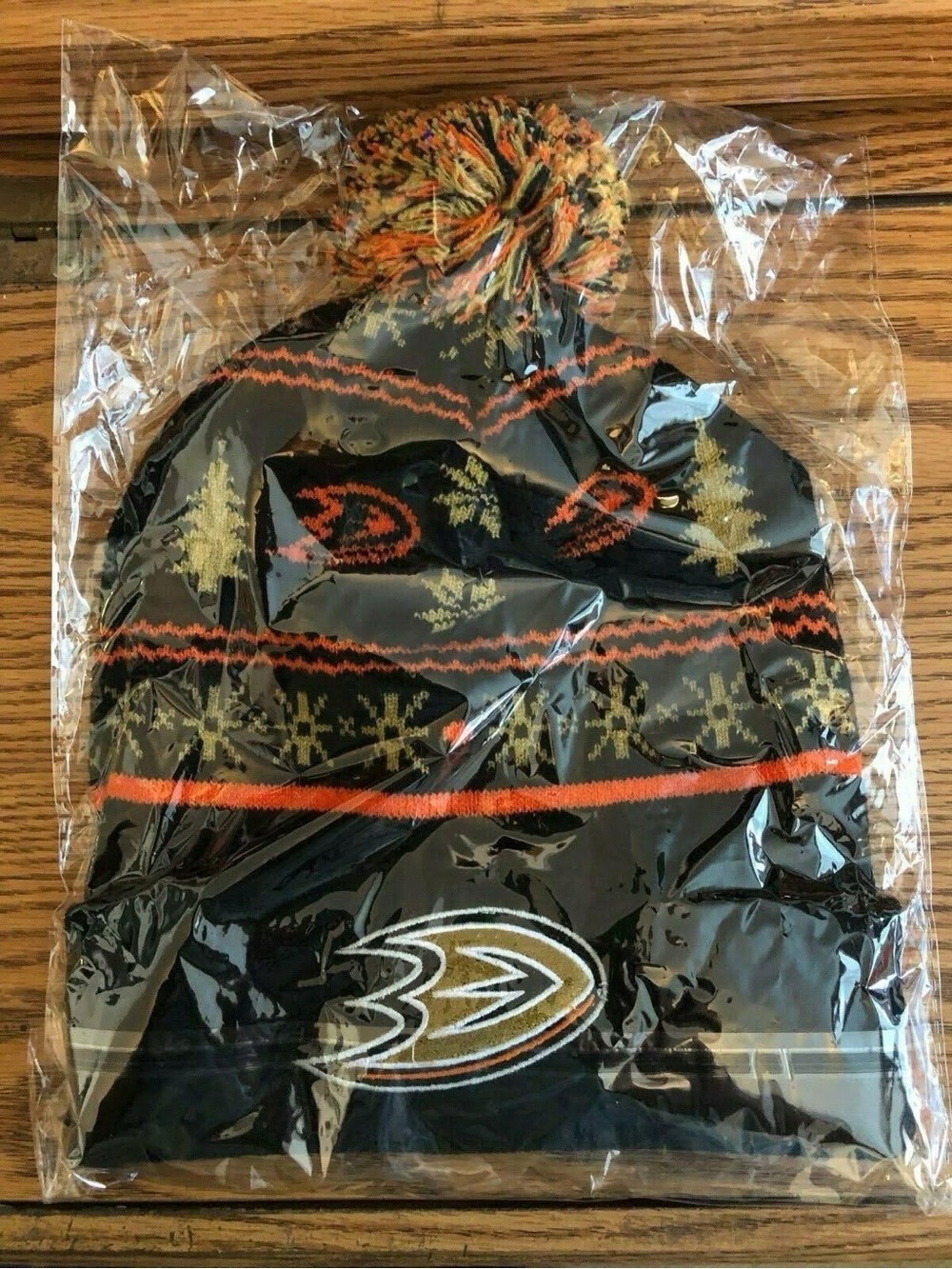 Anaheim Ducks Holiday Beanie